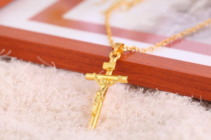 18K Gold Filled Jesus Pendant for Men & Women Necklace Chain. 18" Stainless Steel