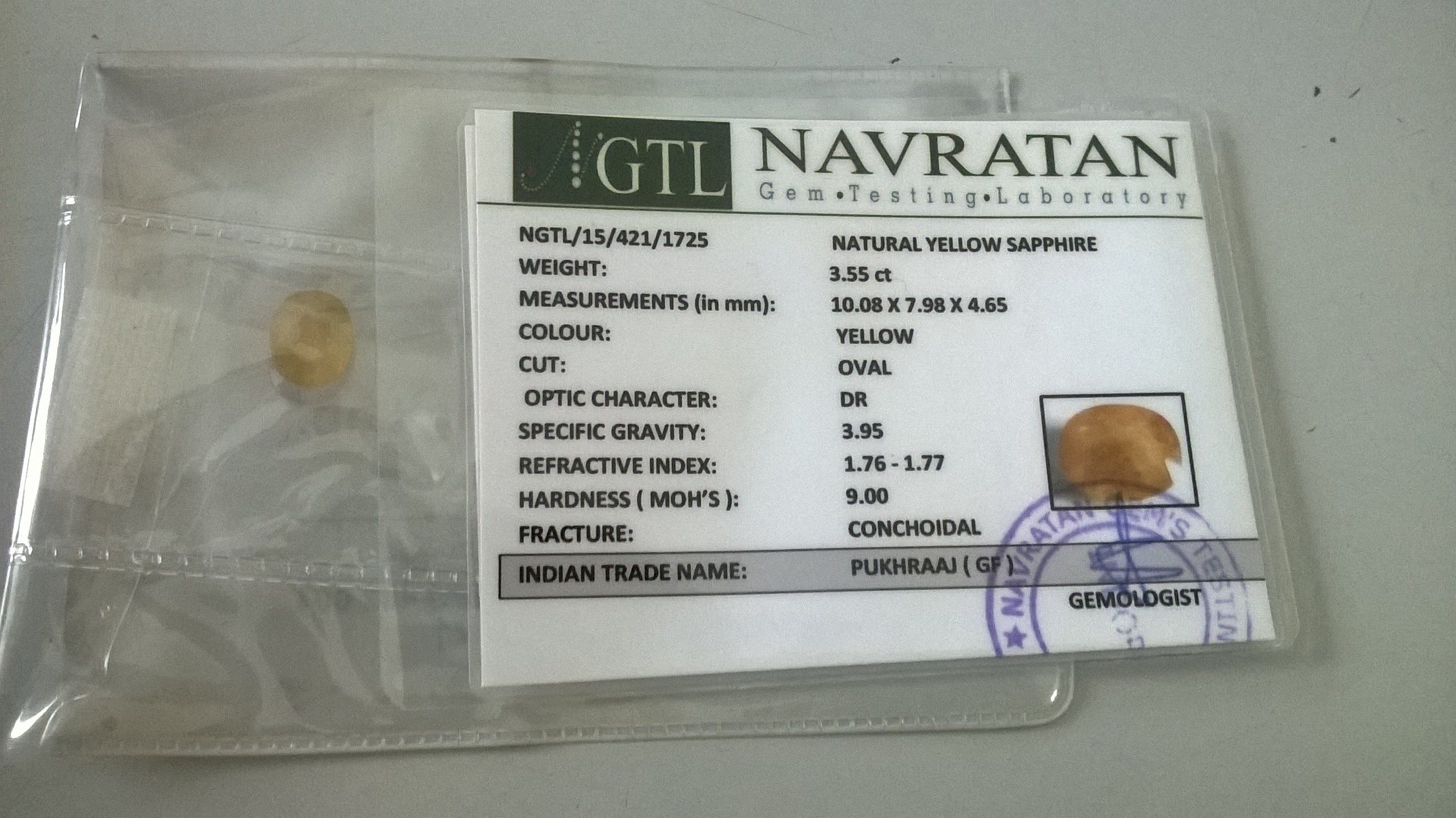 3.55 Cts Certified 100% Natural Yellow Sapphire Oval Shape Loose Gemstone (Size : 10.08X7.98X4.65 MM)
