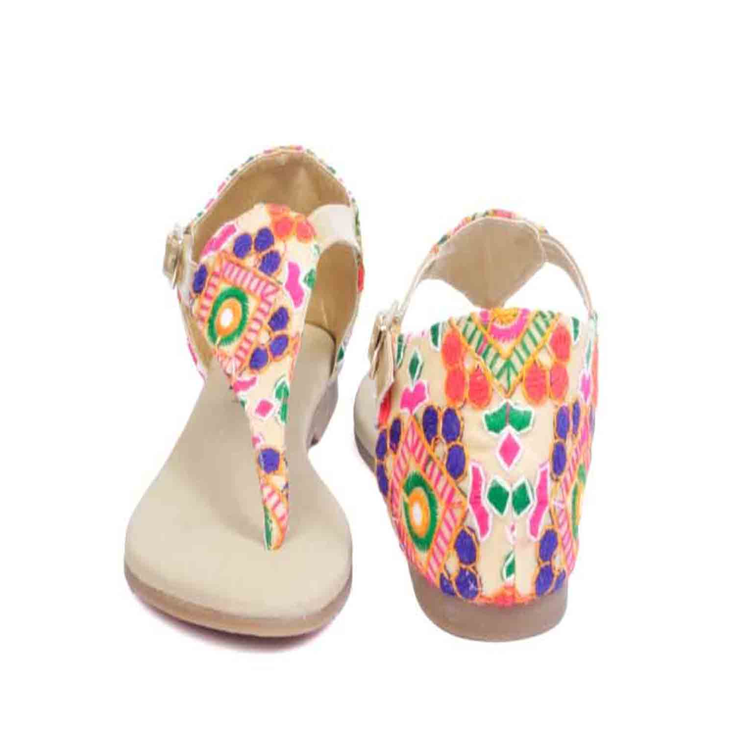KraftCellar Bardyllis,Beige sandals (size-35)
