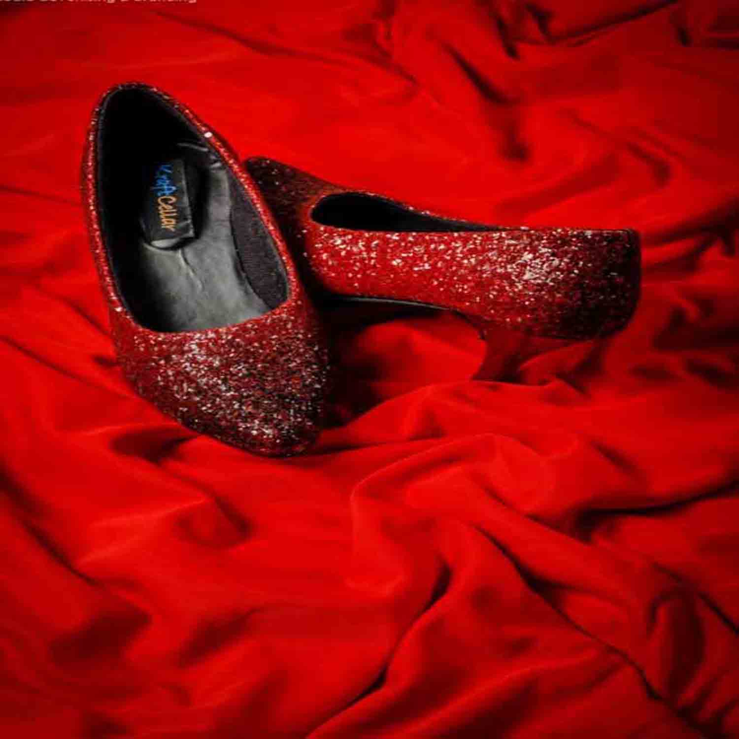 KraftCellar Champagne Stirs,red pointed court heels (size-39)