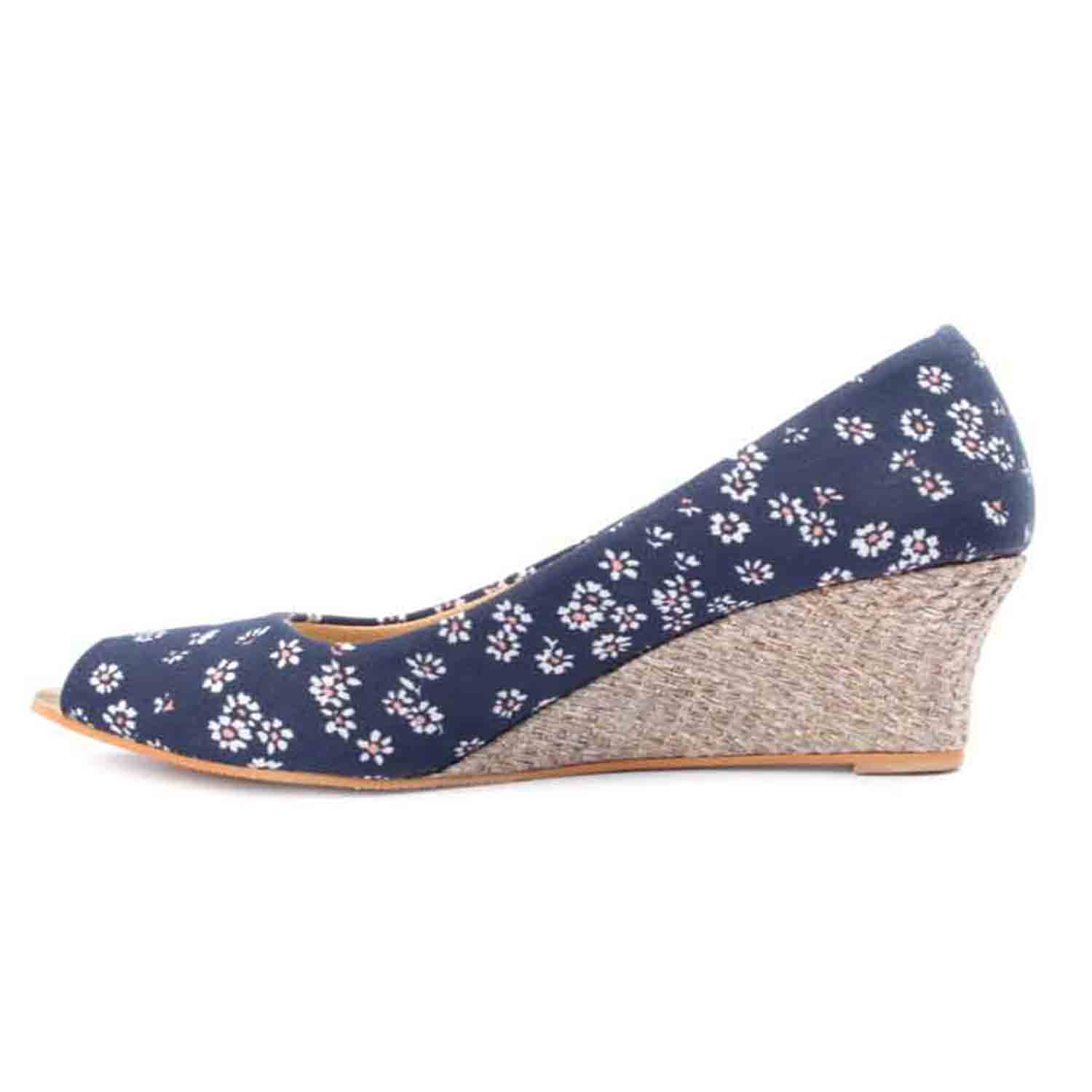 KraftCellar Happy Daisy,blue peep toe wedges (size-39)
